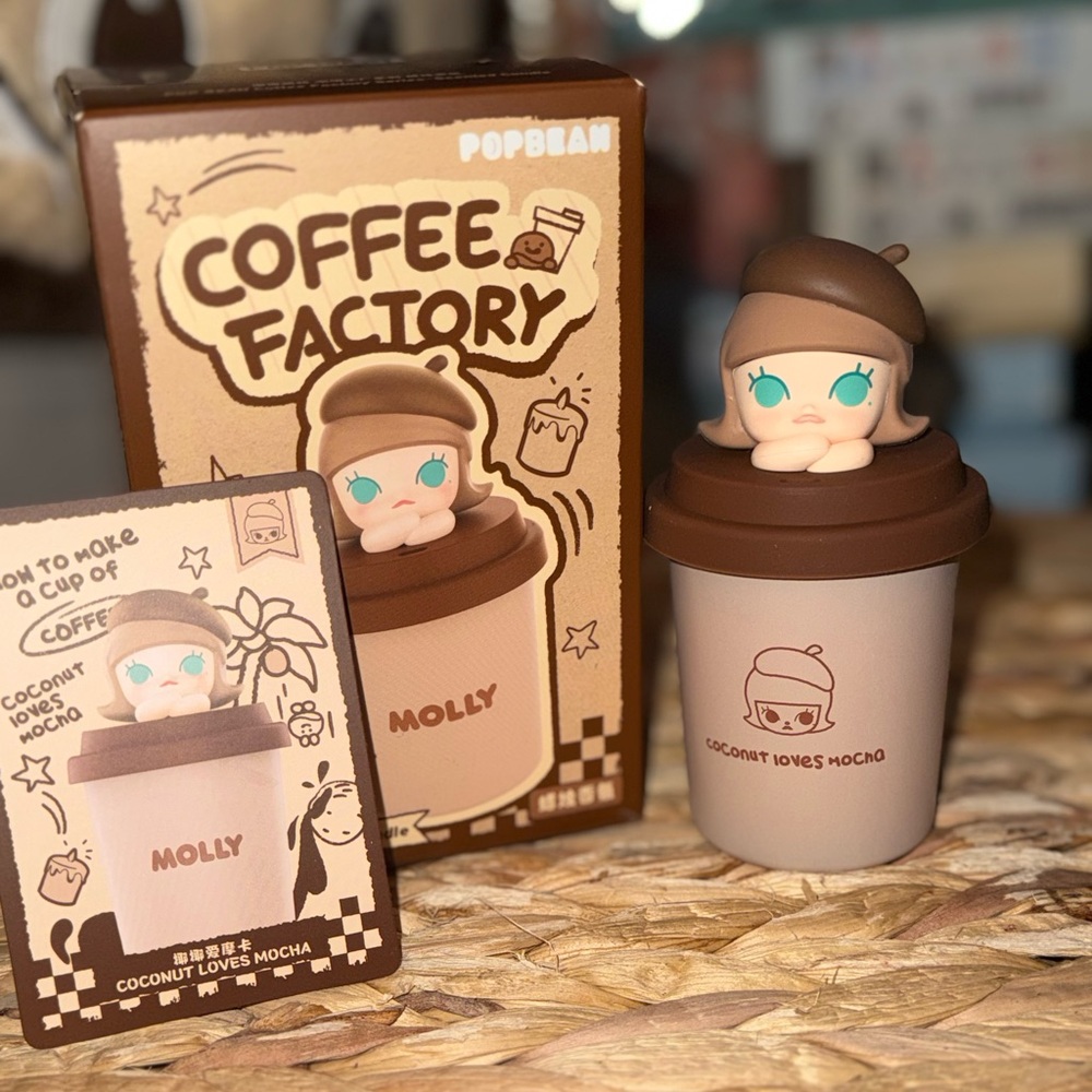Pop Mart Popbean Coffee Factory Dimoo “Coconut Loves Mocha” Scented Candle